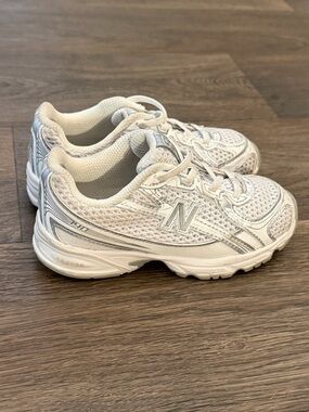 New Balance 740 Toddler Cream/Light Gray Mesh Lace-Up Sneakers